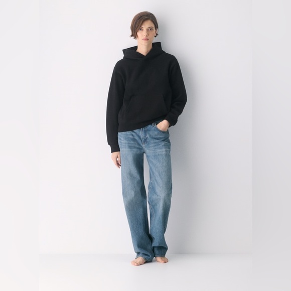 Aritzia Sweatfleece Perfect Hoodie - Black size small - Picture 2 of 4